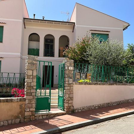 Bed And Coffee Rooms Portoferraio Luaran gambar